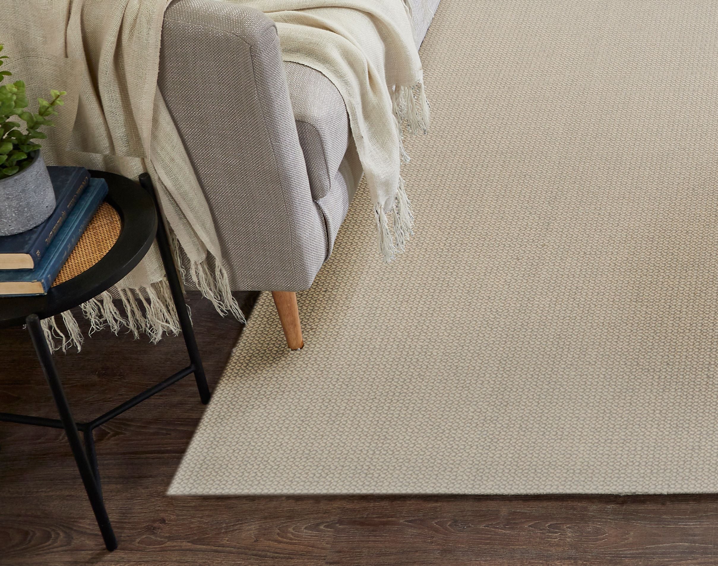 #color_Pearl Grey