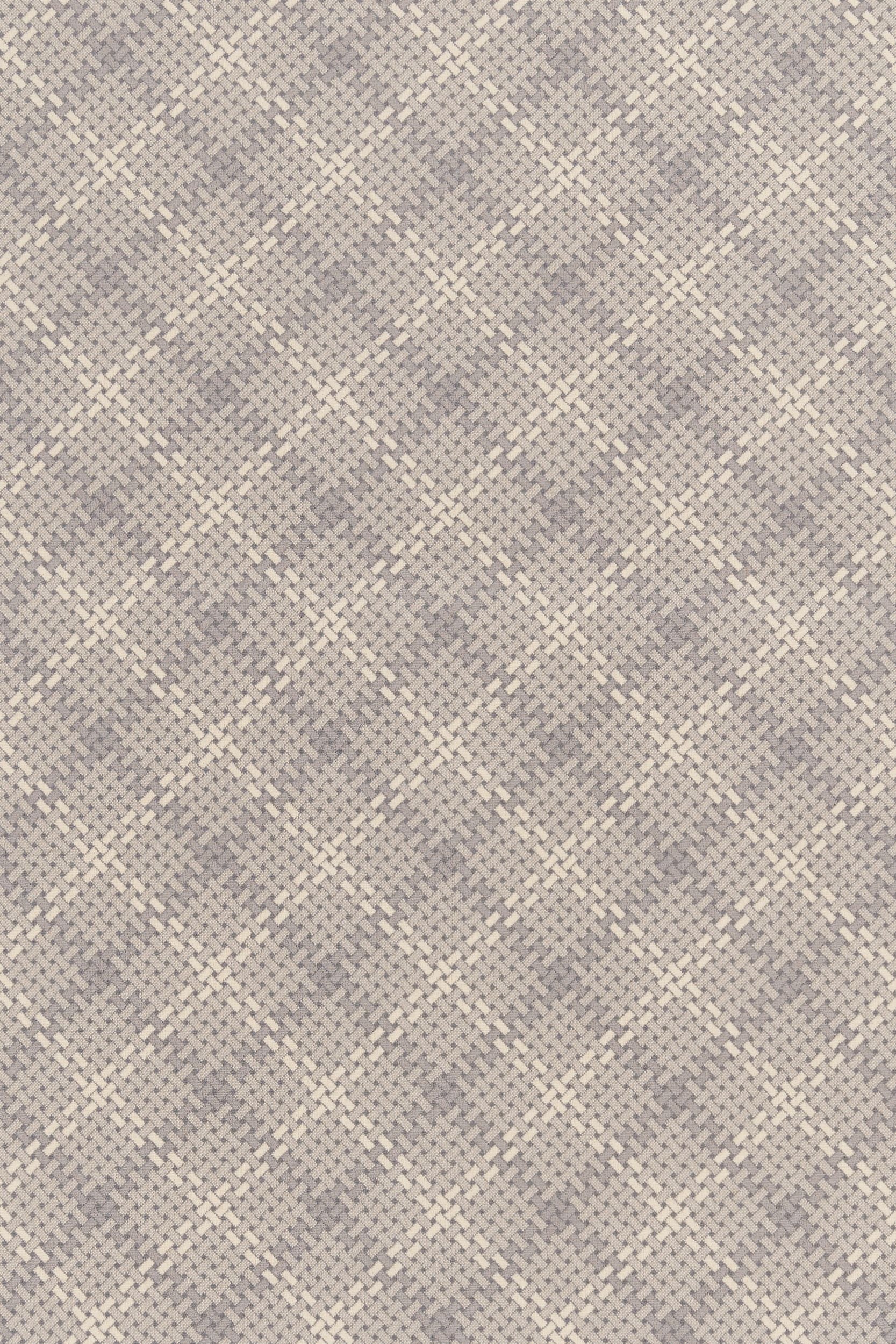 #color_Silverberry