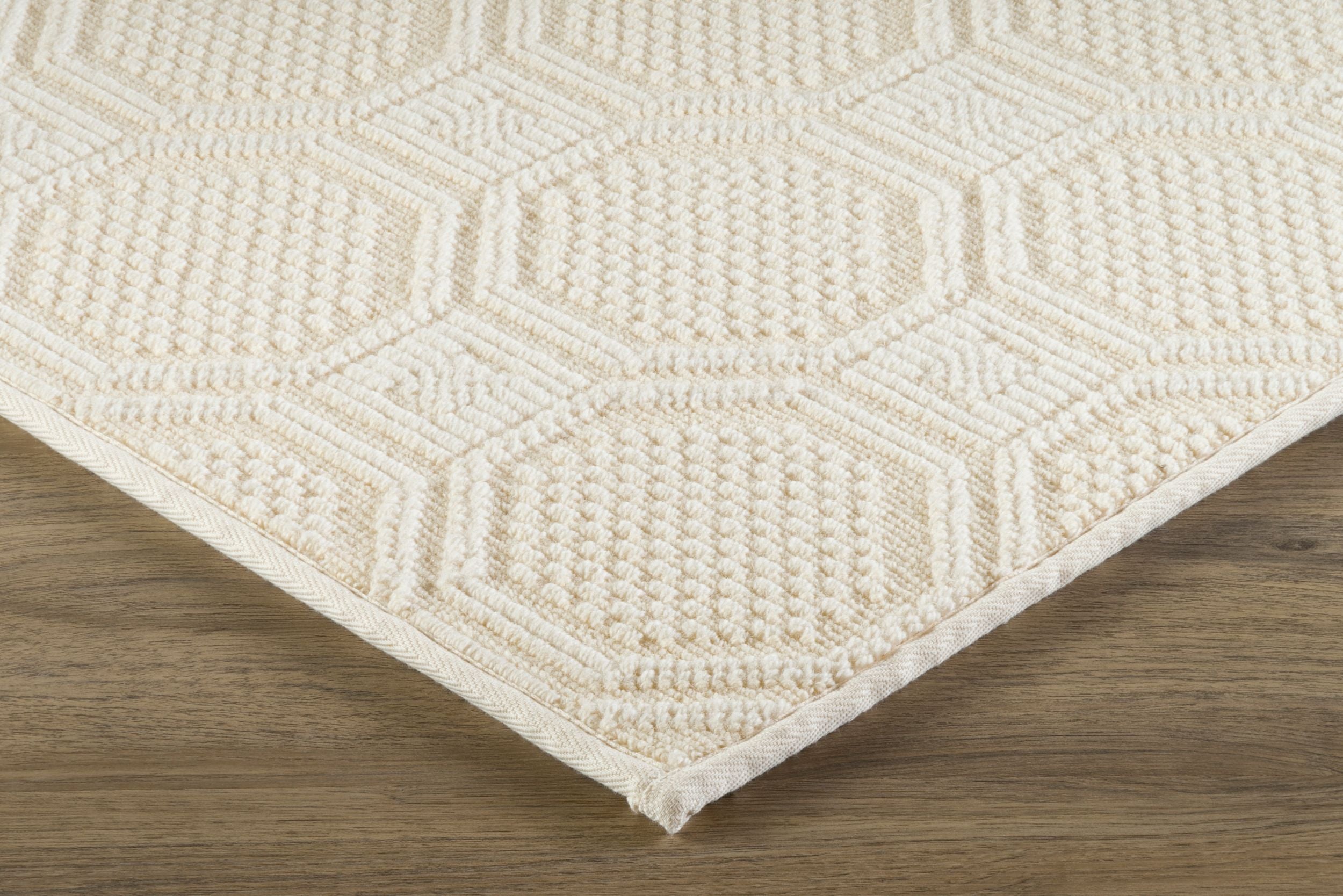 #color_White / Bay Sand