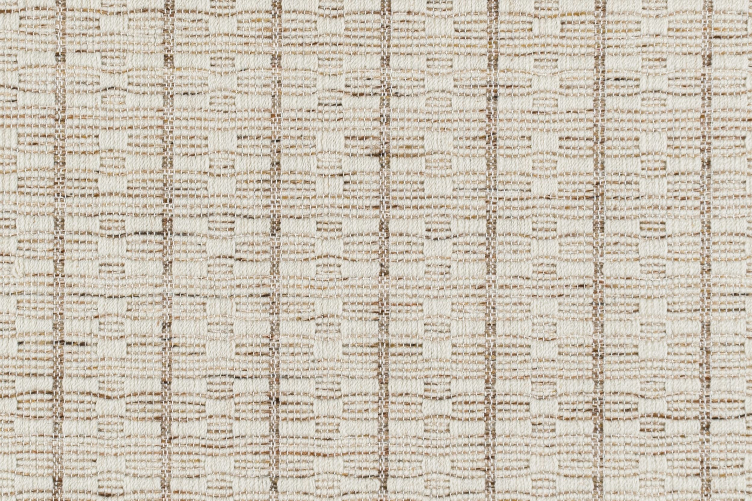#color_Taupe