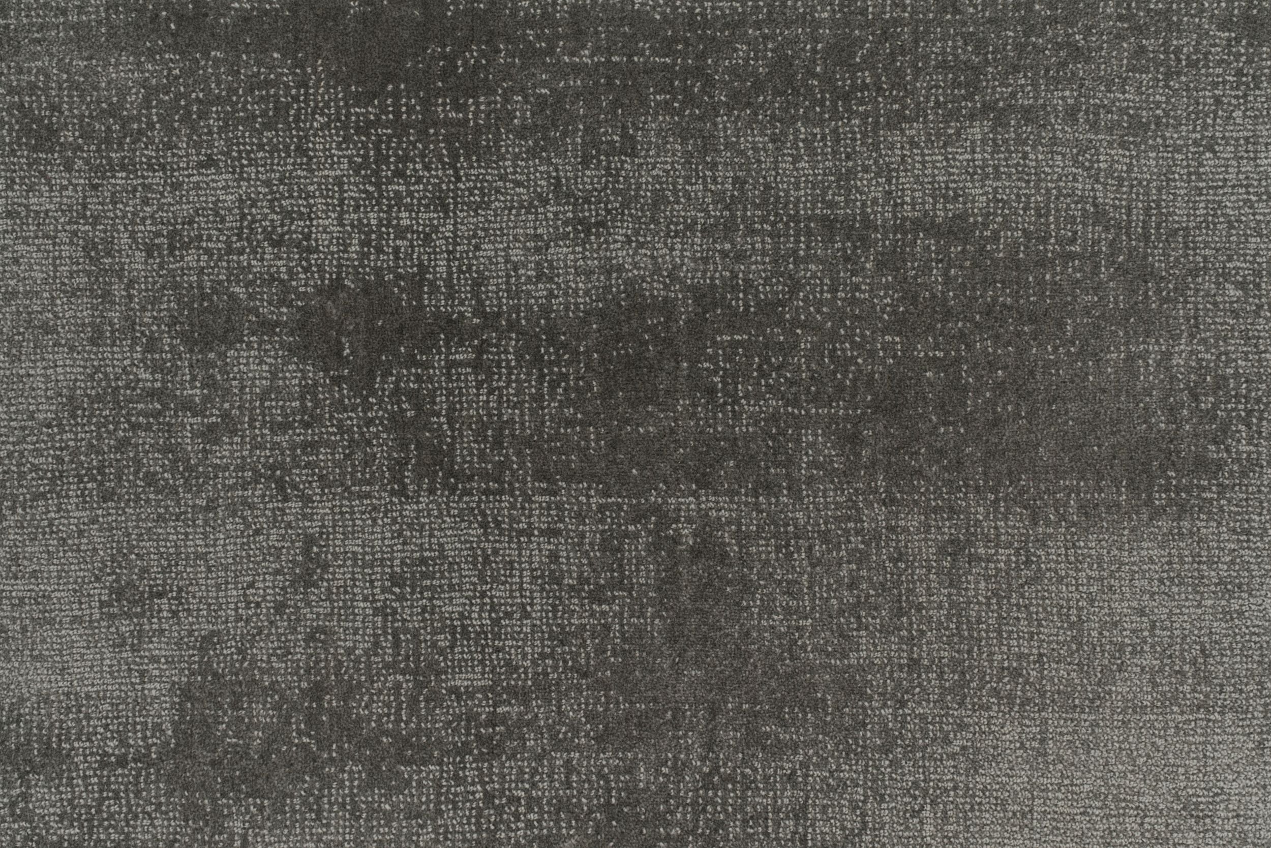 #color_Graphite