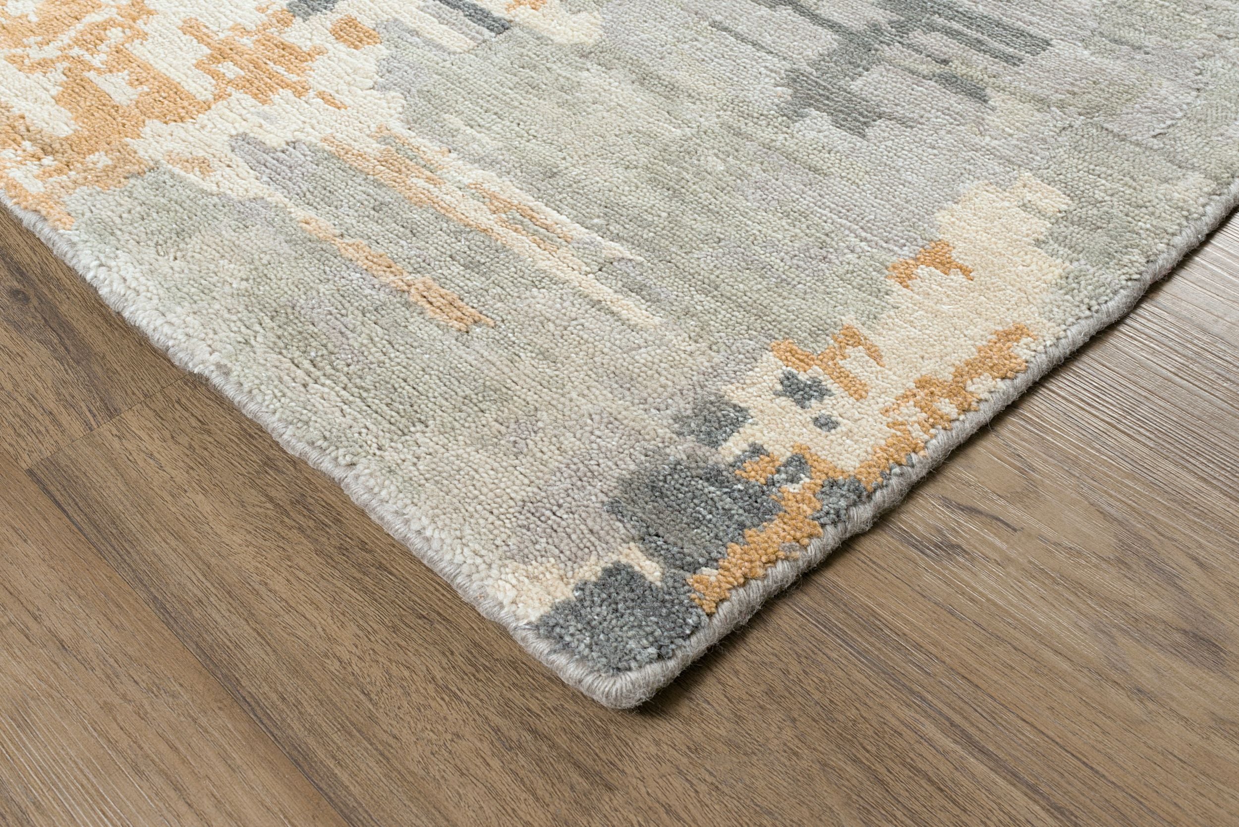 #color_Taupe