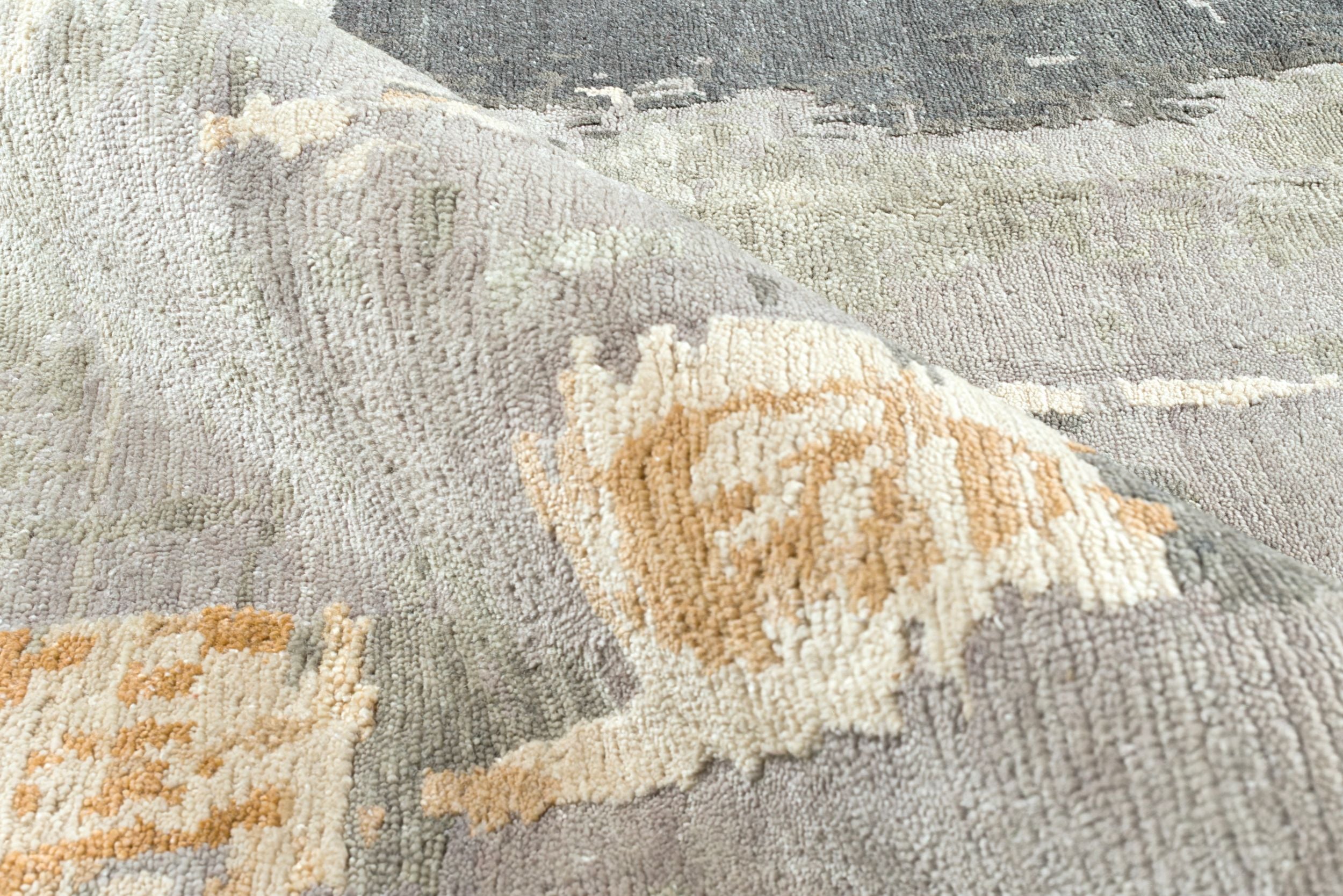 #color_Taupe