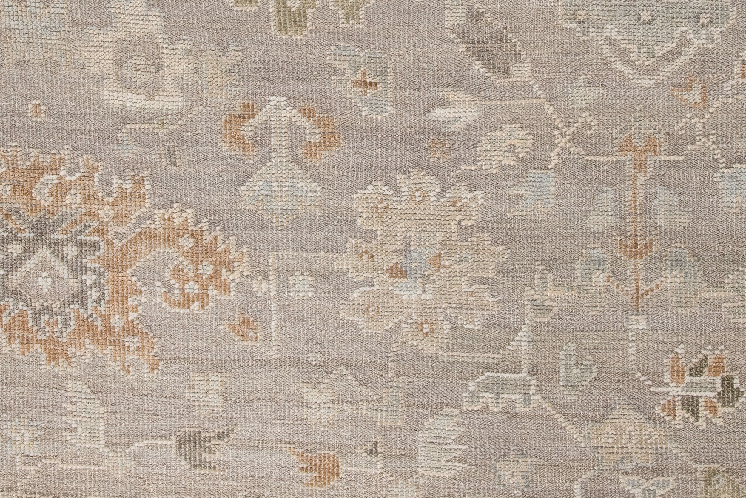 #color_Taupe