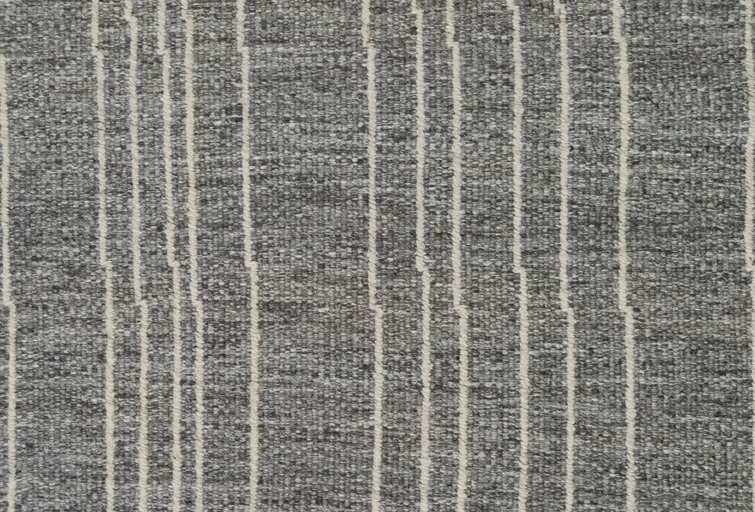 #color_Taupe