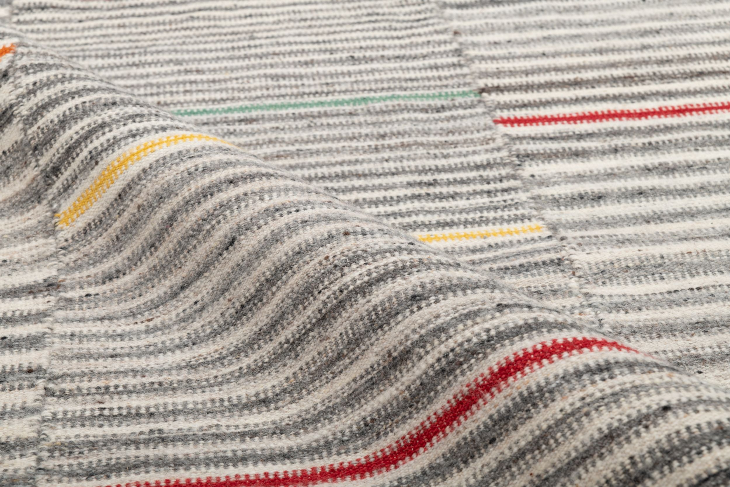 #color_Driftwood