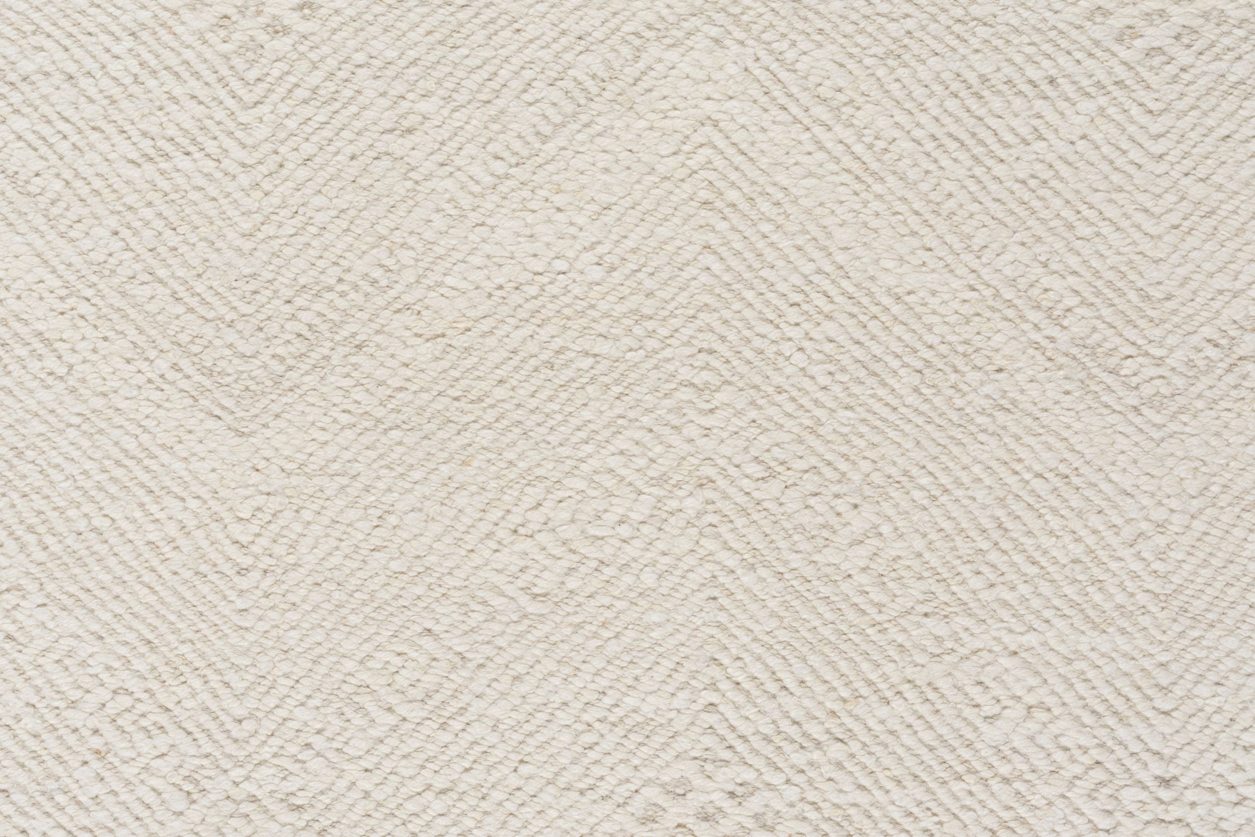 #color_Ivory