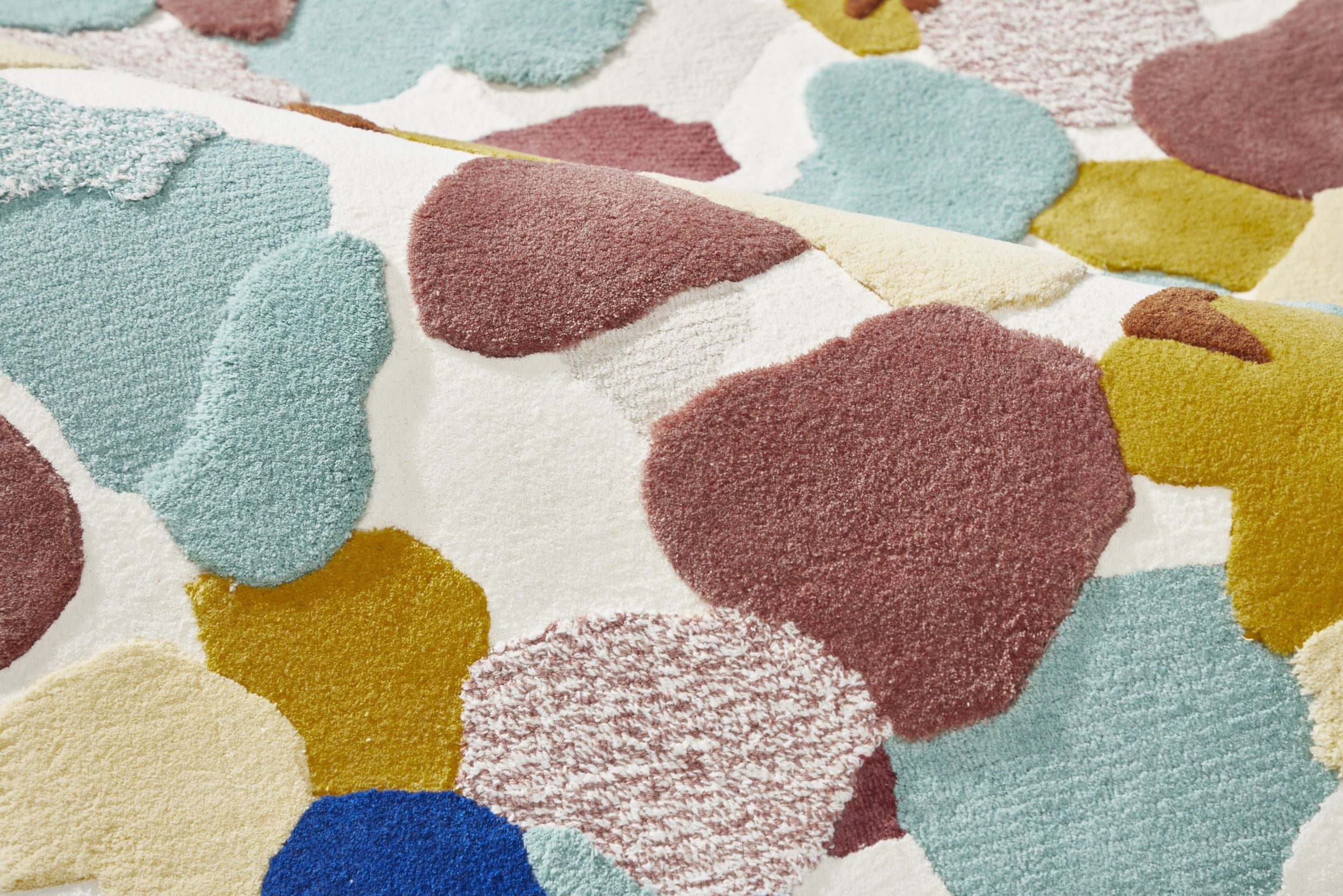 #color_Confetti
