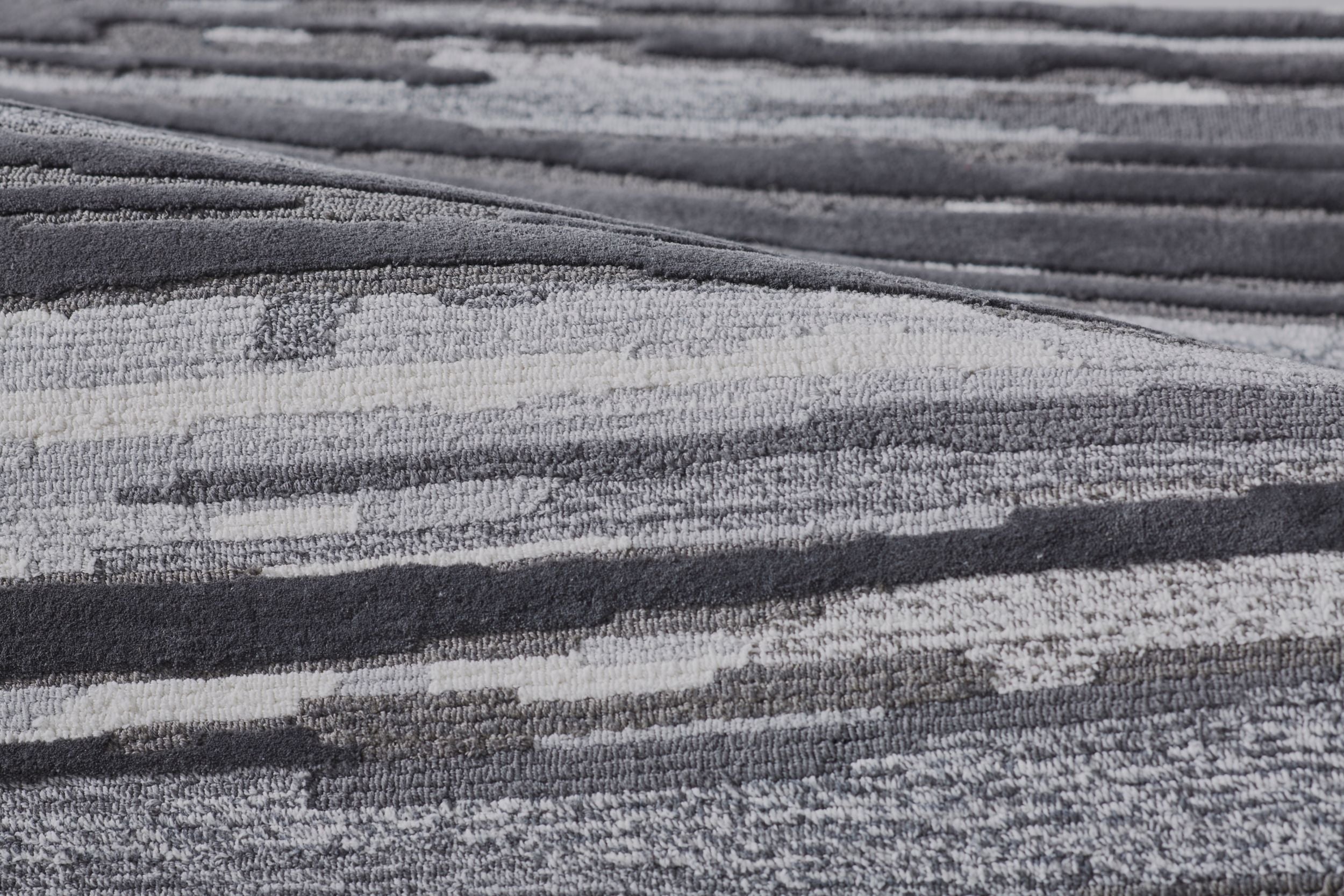 #color_Graphite