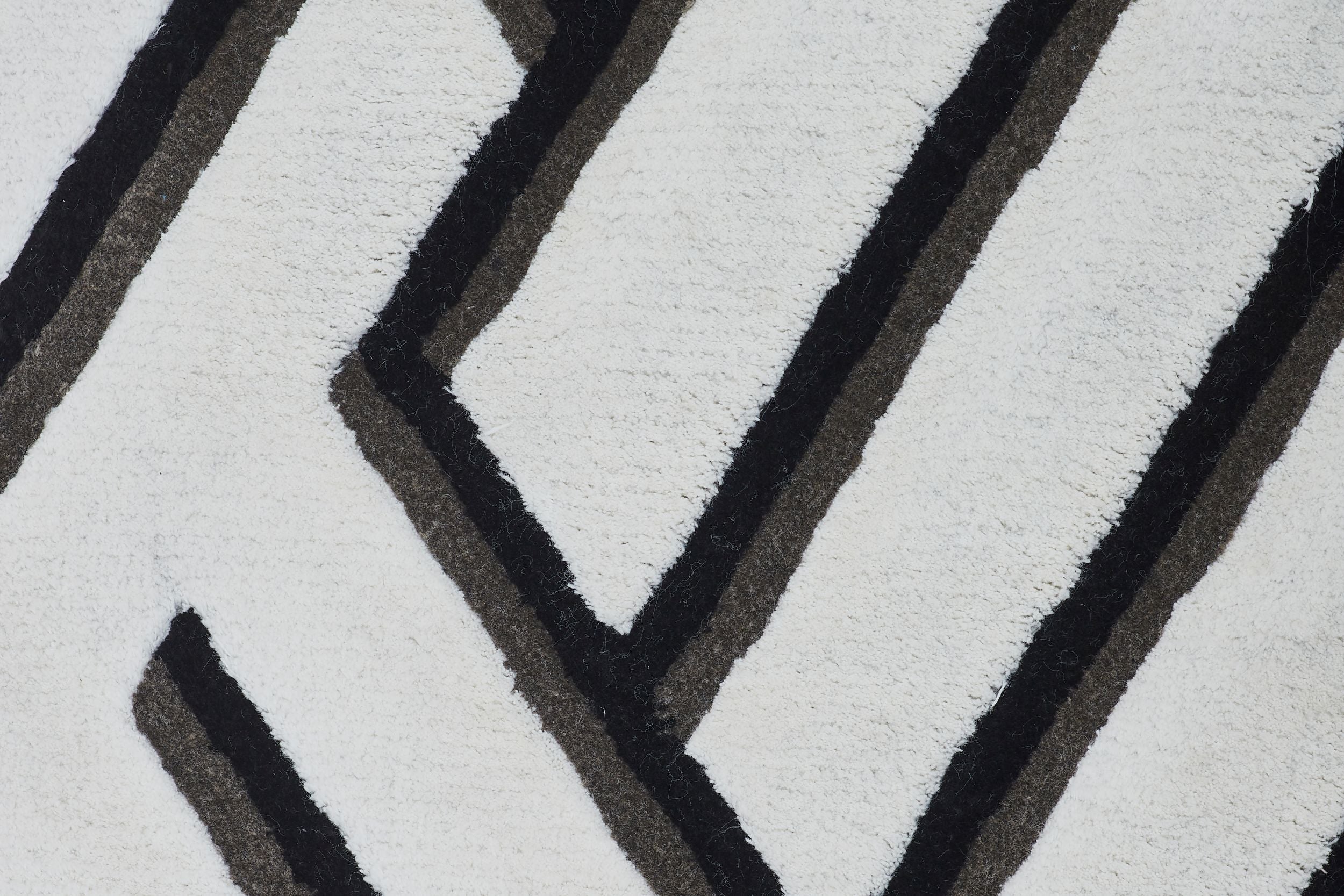 #color_Charcoal