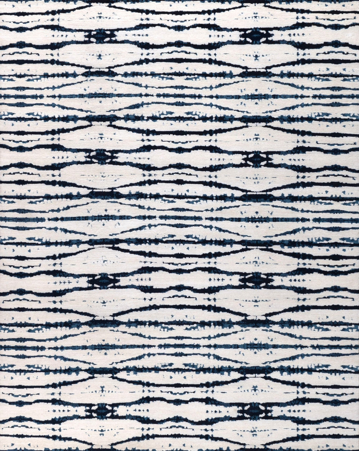 #color_Blue / White