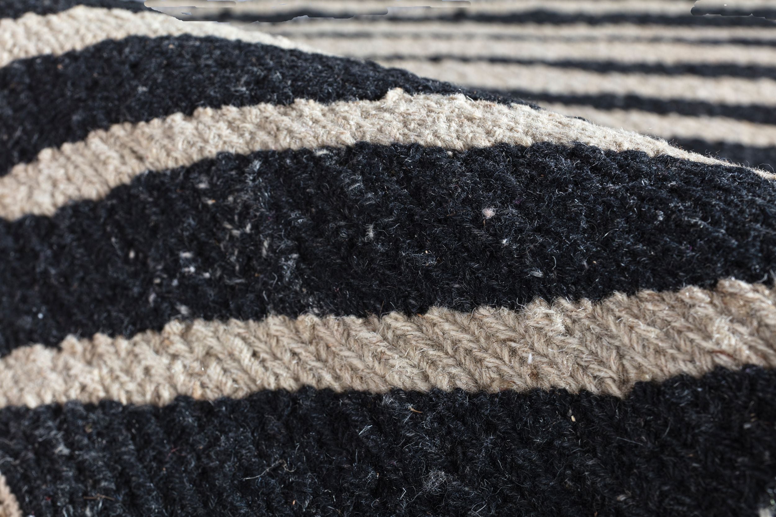#color_Black Multi