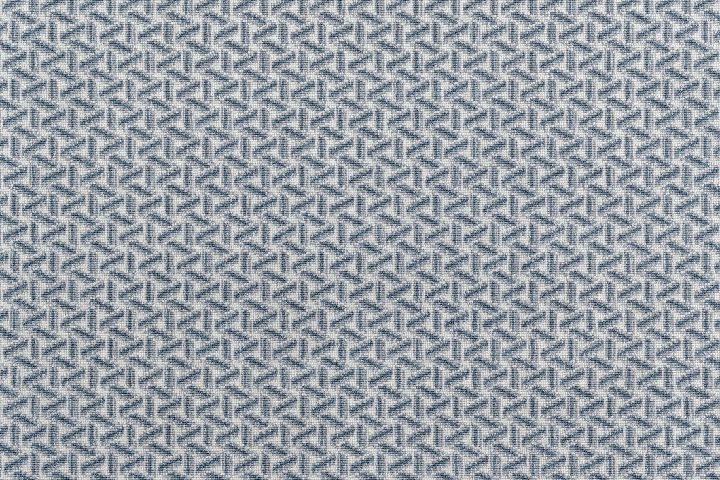 #color_Steel Dolphin