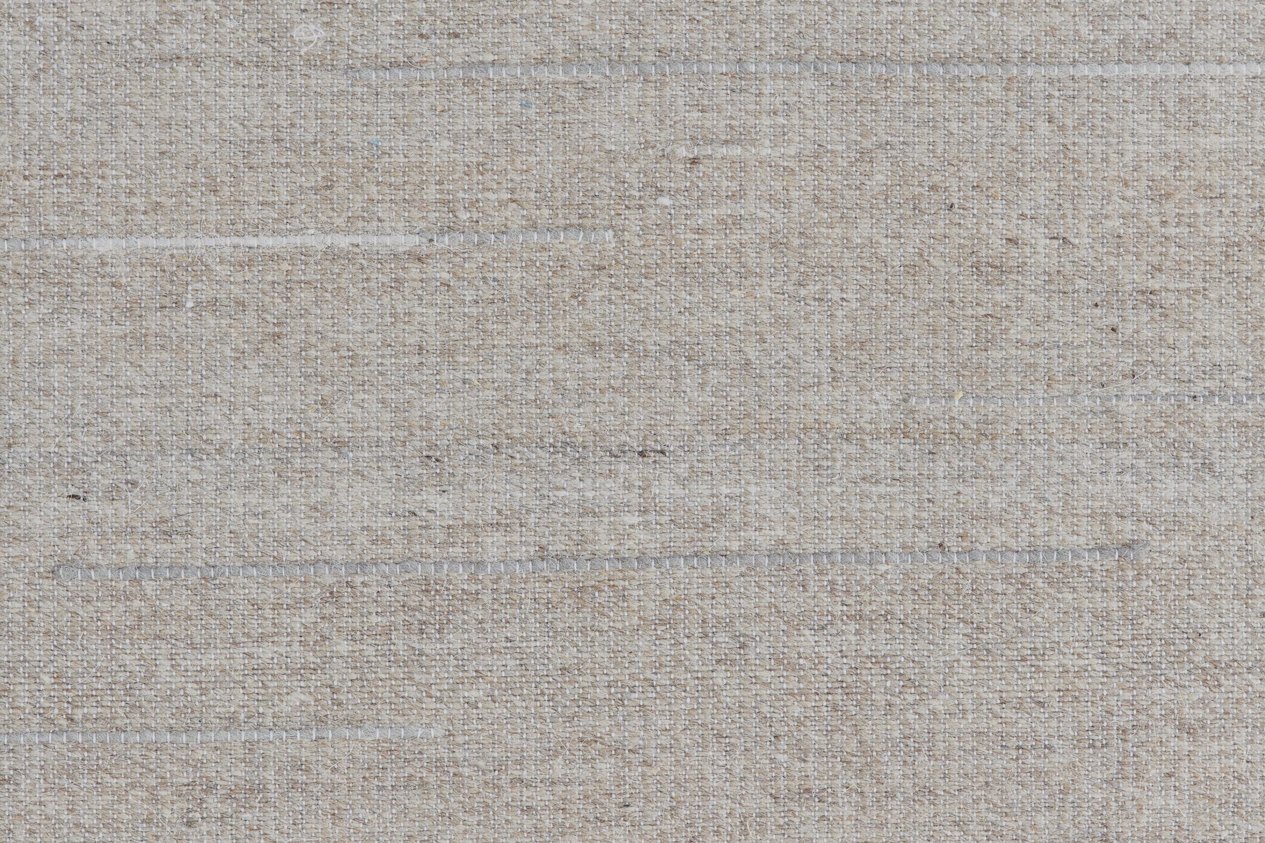 #color_Khaki