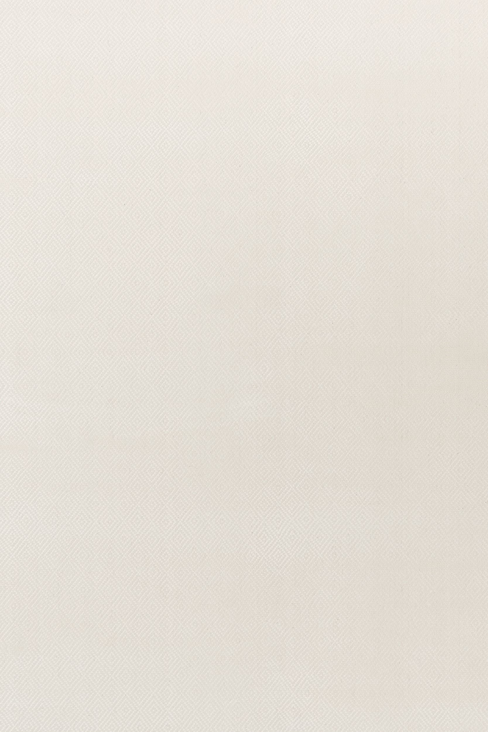 #color_Ivory