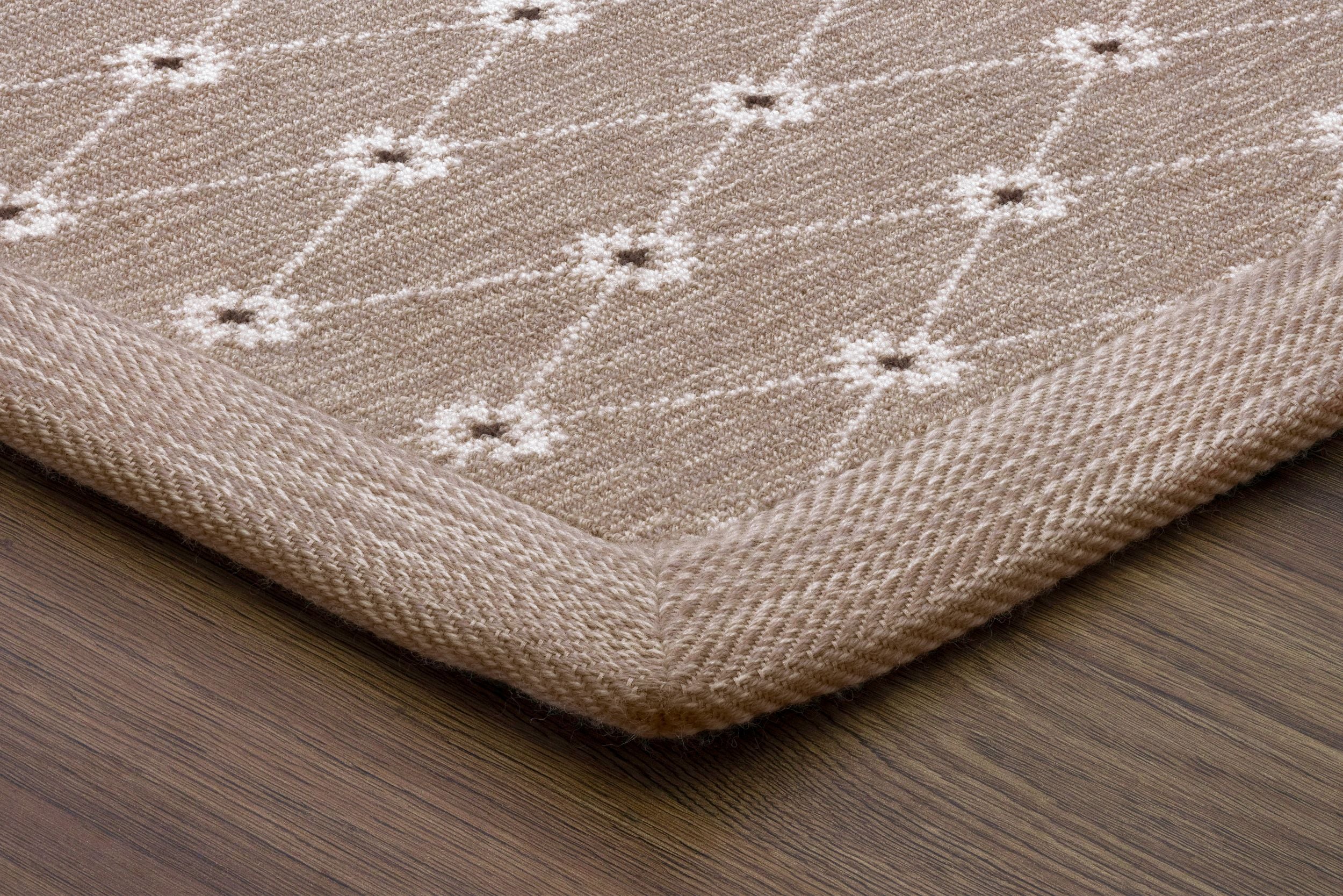 #color_Linen