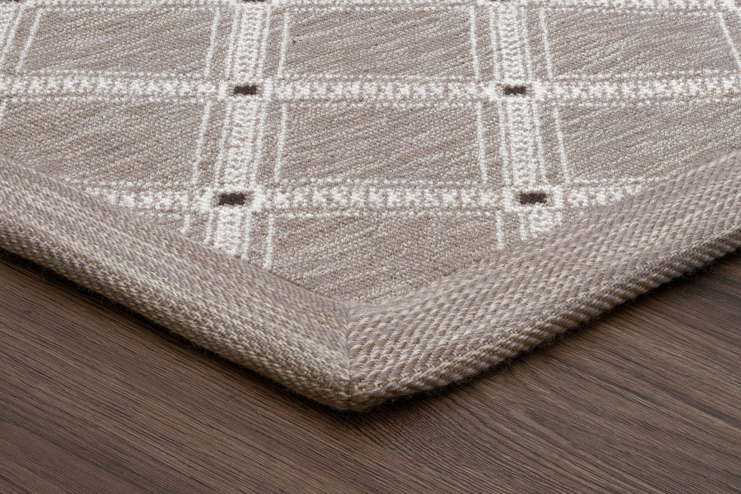 #color_Linen