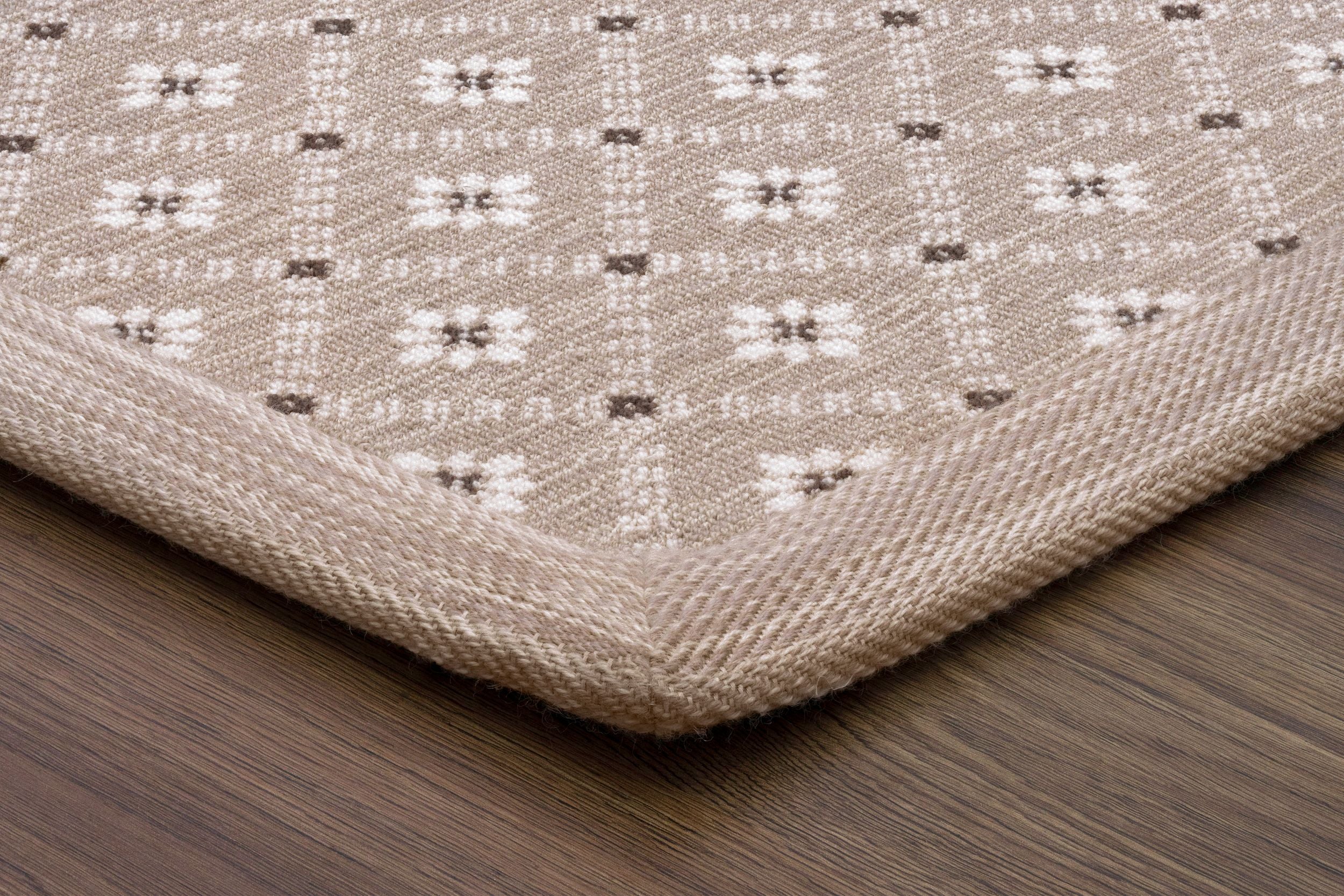 #color_Linen