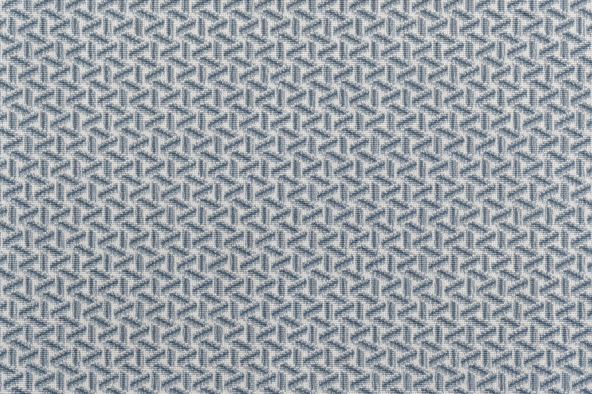 #color_Steel Dolphin