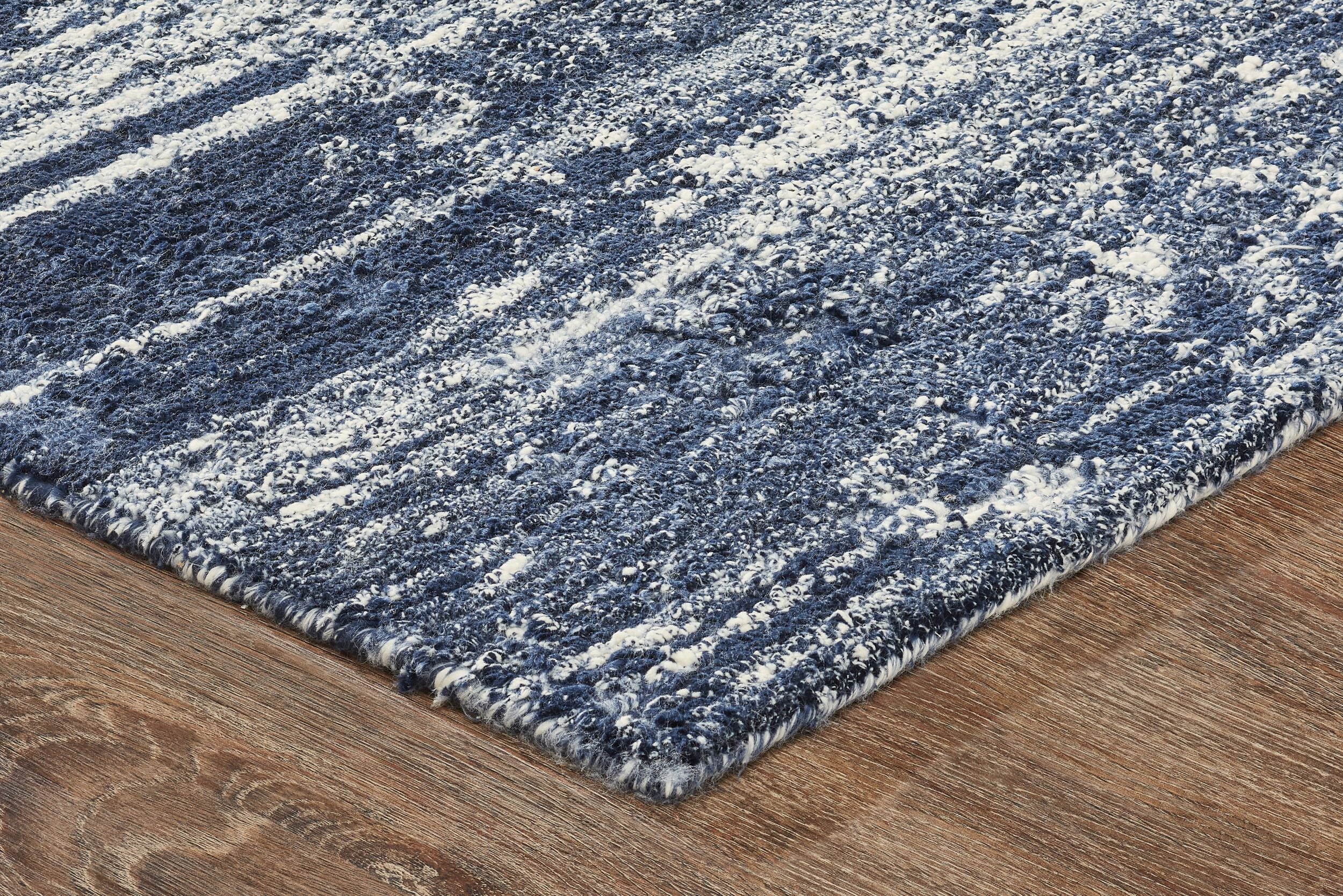 #color_Denim, Dune