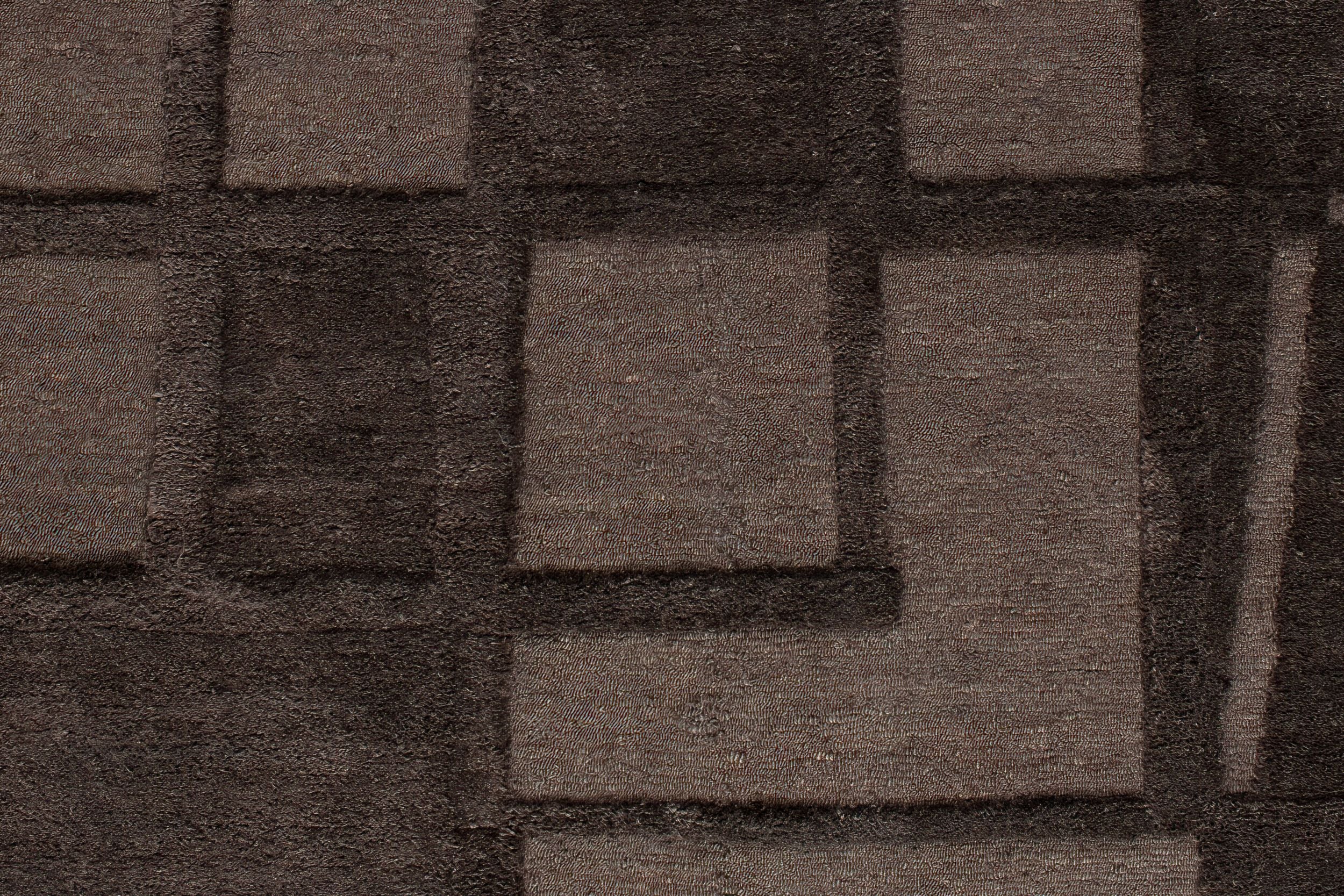 #color_Charcoal