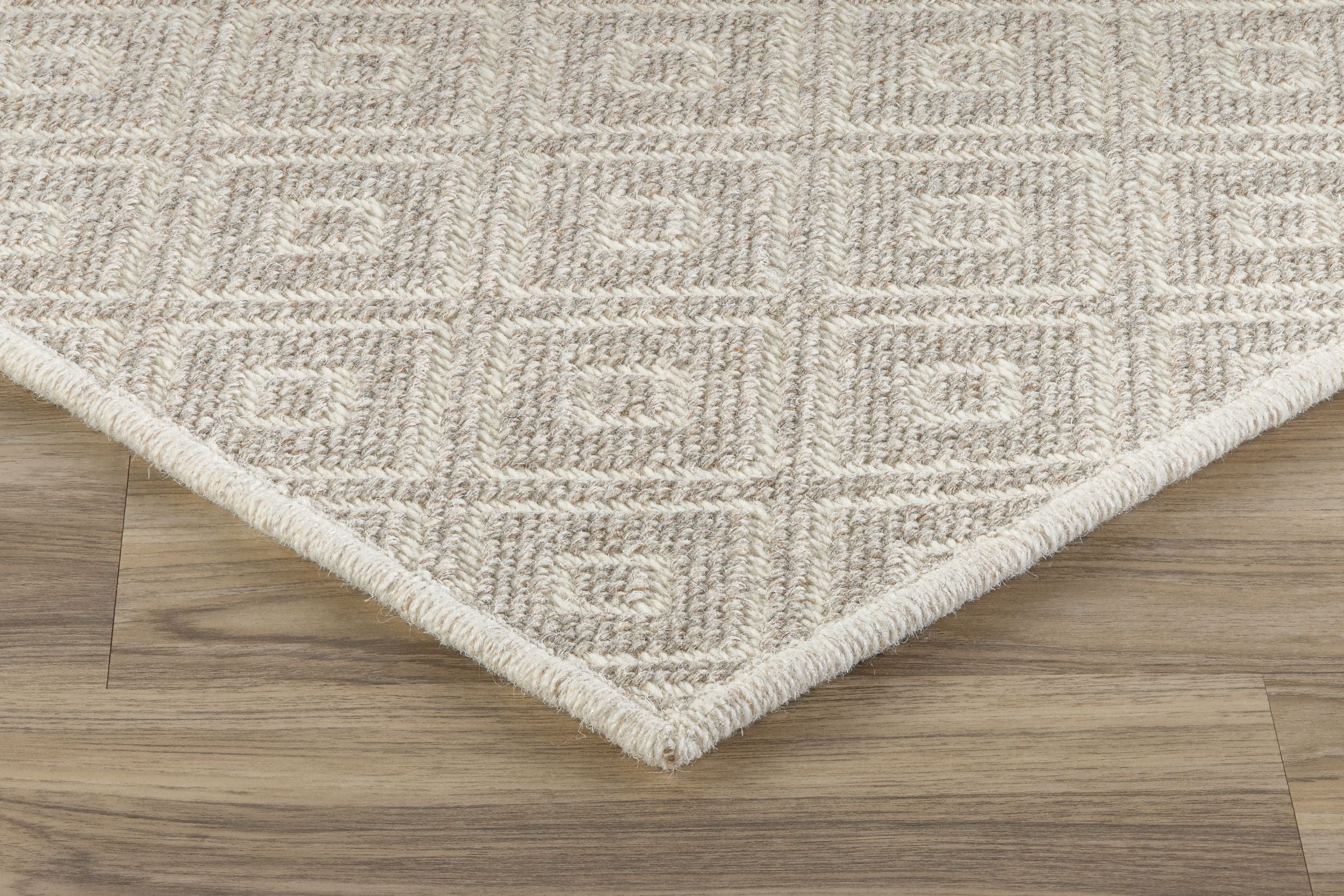 STARK Isha Geometric Carpet