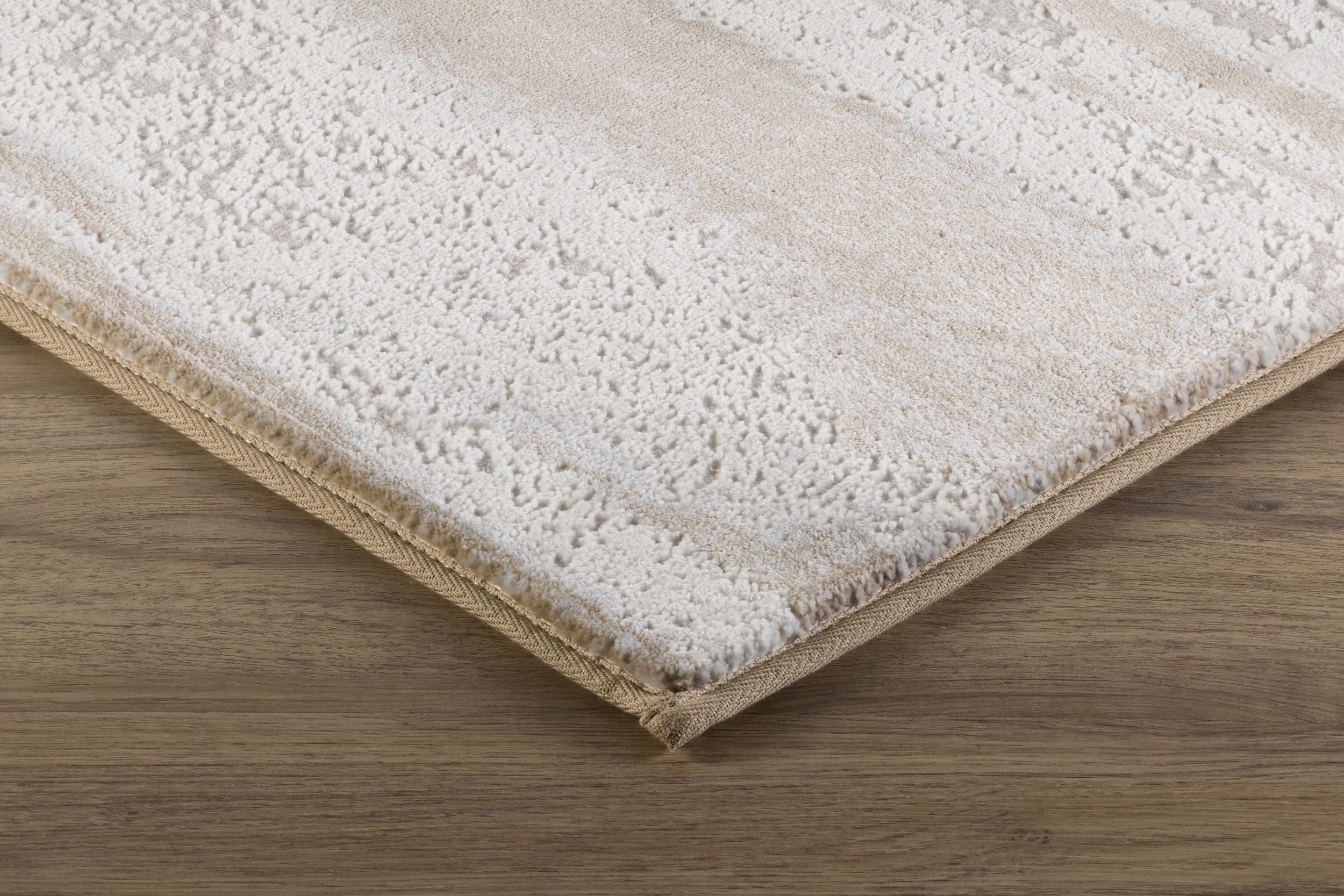 Vanity Point STARK Vanity Point Face-To-Face Wilton Abstract Carpet